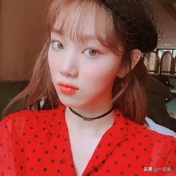 朴信惠好看还是iu好看,朴信惠空气刘海学生造型