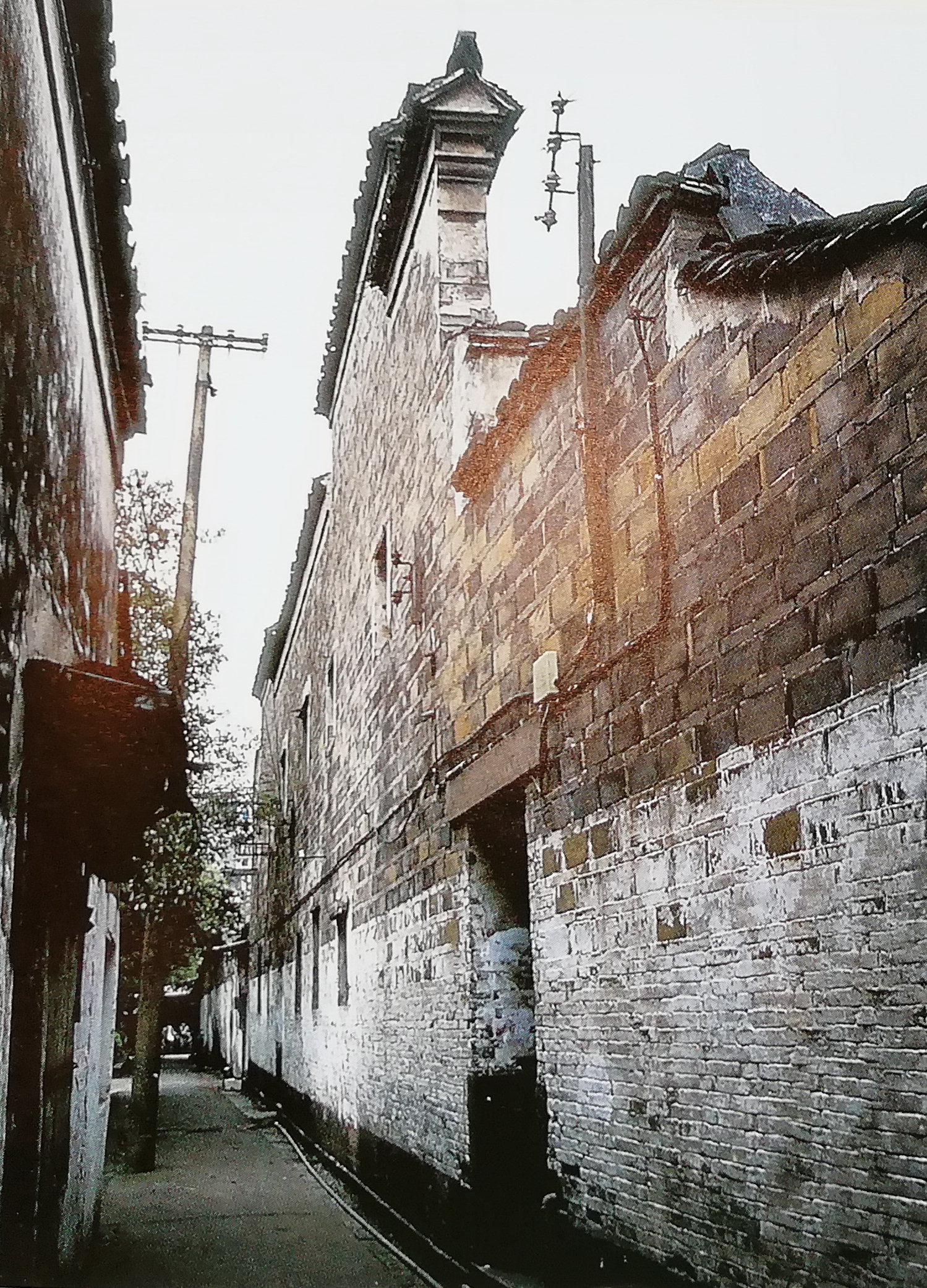 月湖旁，云石街的由来你知道吗？跟陨石有关系不？