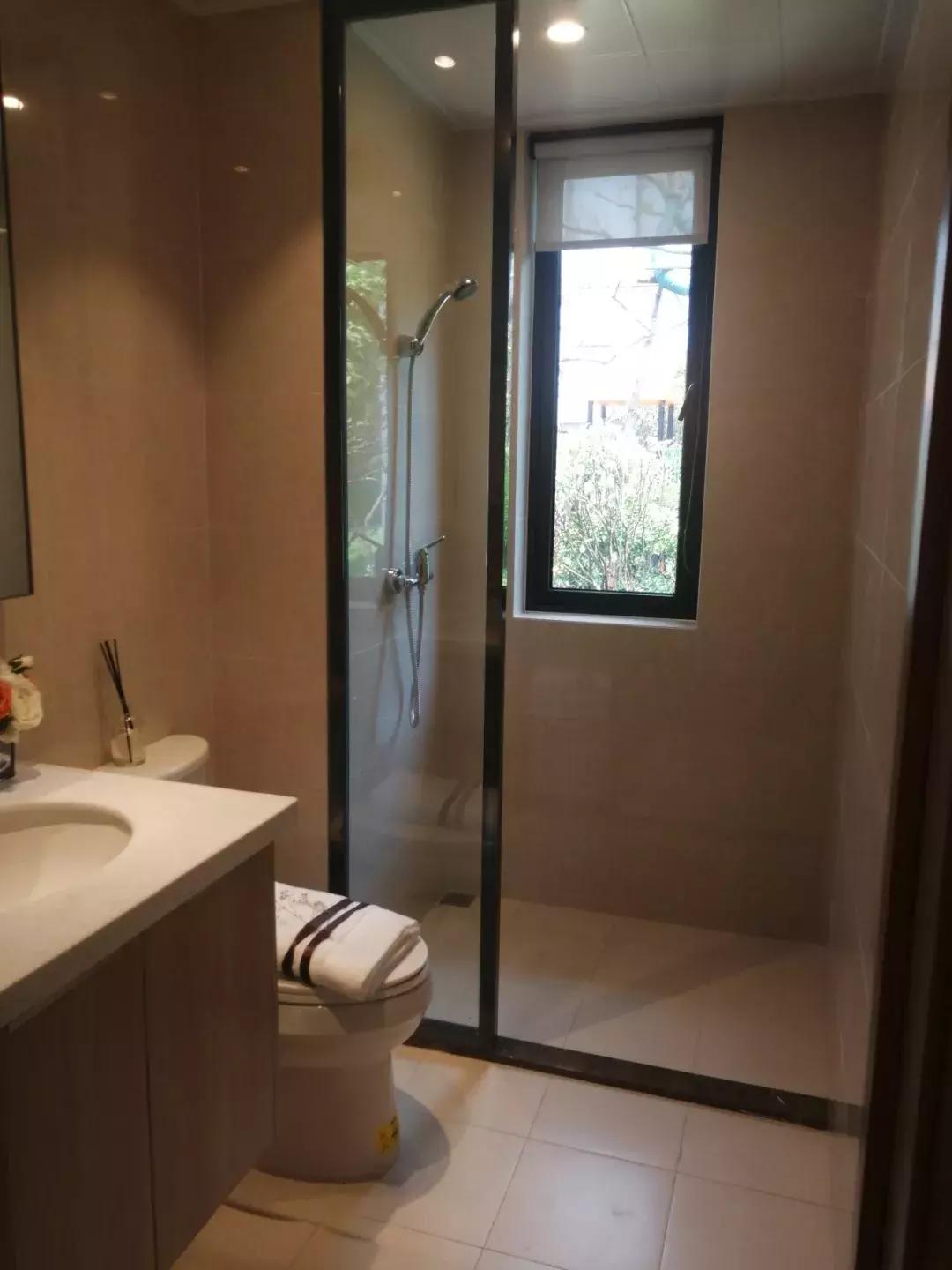 武汉地铁总价30万精装修房子,武汉地铁精装三房