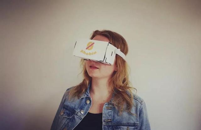 越逃避越害怕?一个软件让你直面恐惧,只要77元就能告别恐高症