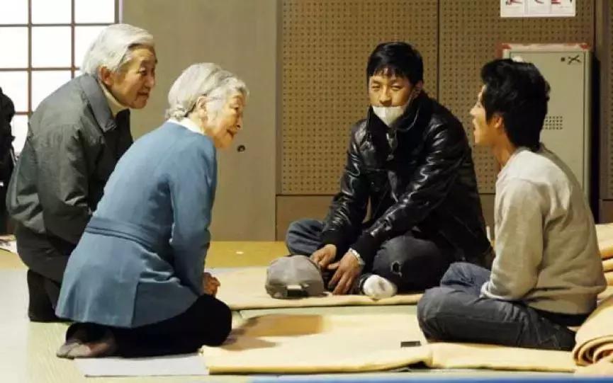 平成30年：被窝做梦的年轻人，繁荣的娱乐业，和低欲望消费