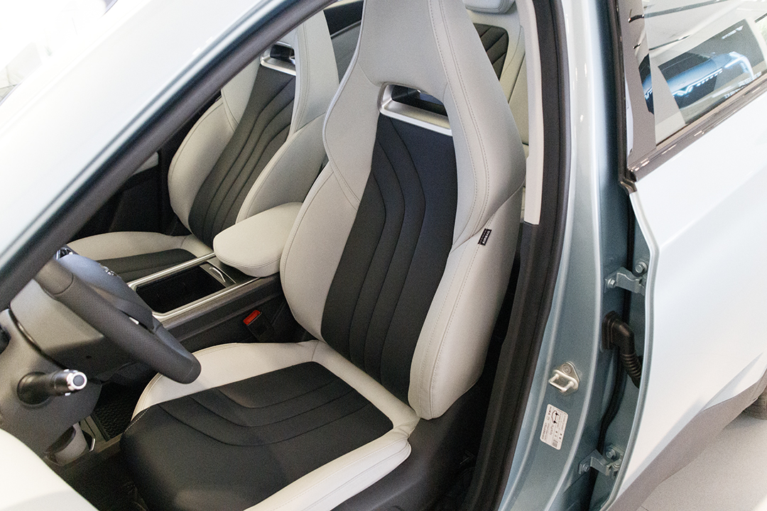 哪吒u新能源汽车推荐2021驾驭版,透明a柱的车