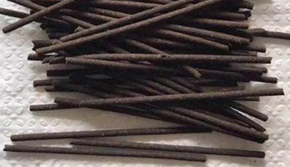 比*洛因海**还狠,吸到溃烂、瘫痪、花季少女最终沦为「气奴」