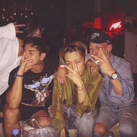 亚逼什么意思,亚逼是什么意思