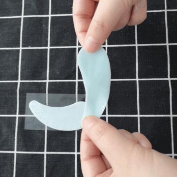 肖战敷面膜现身,肖战眼膜