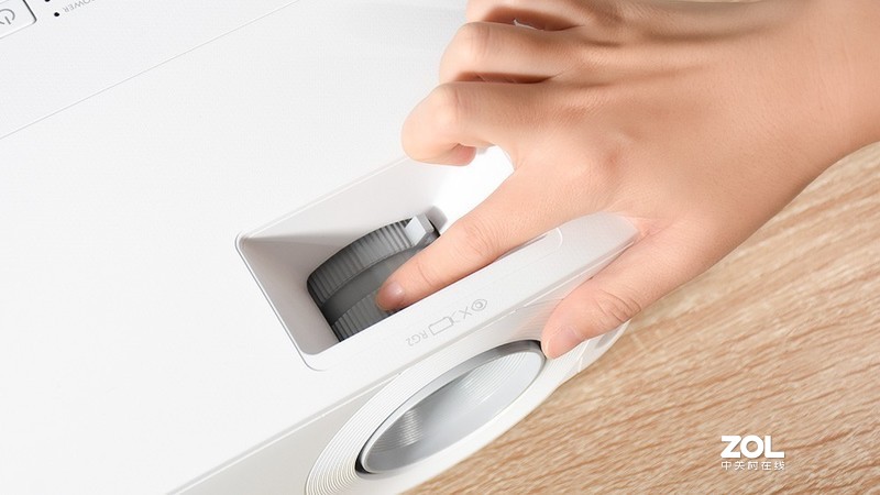 数字化办公场景体验,明基e580智能投影机