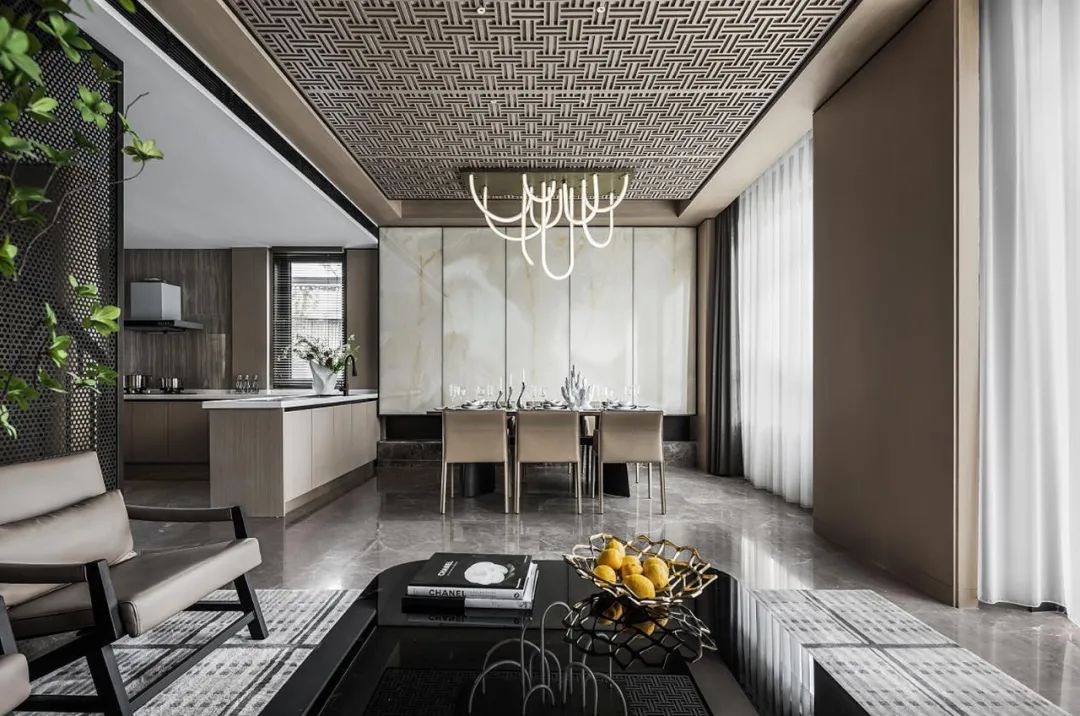 首创经中x赛拉维：闲逸如室间，隐于品质与优雅