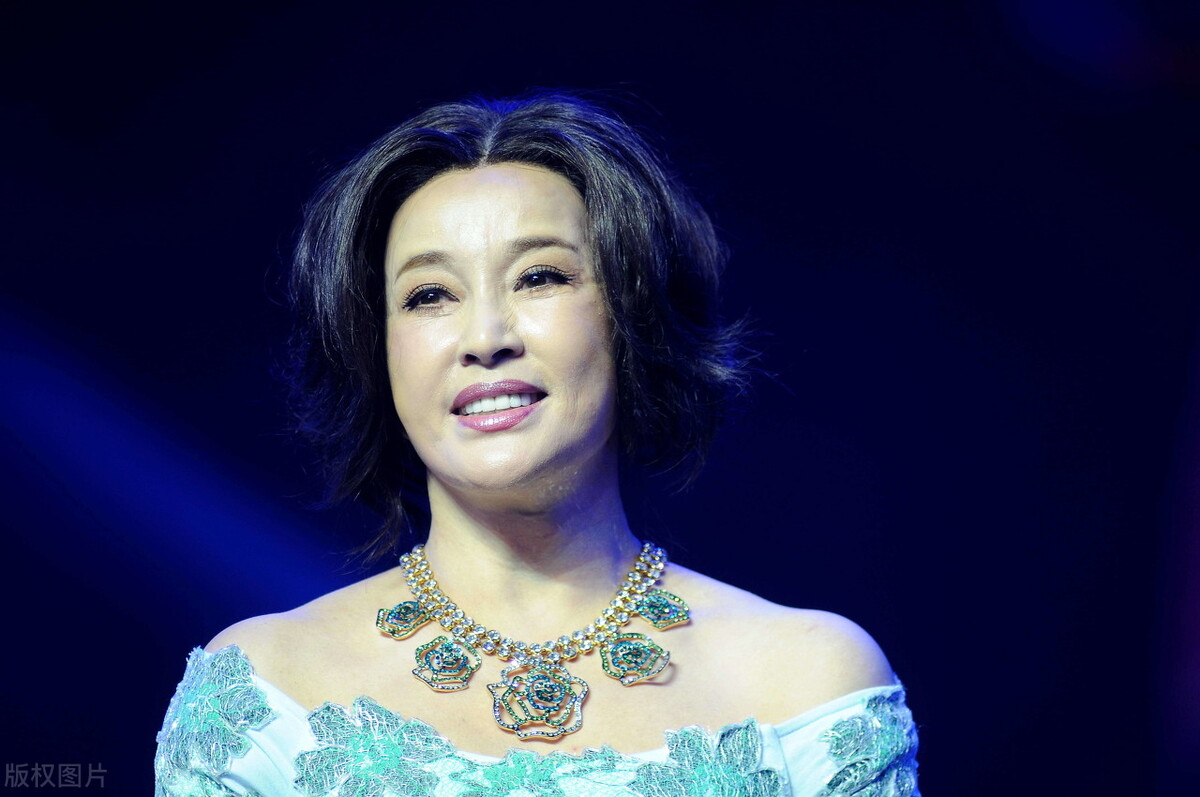 刘晓庆的狗血情史,靠美貌征服了8个男人,强势随意导致婚姻坎坷