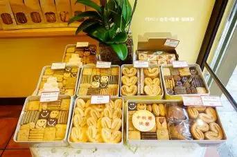 丹麦皇冠曲奇和蓝罐曲奇哪个好,皇冠世家曲奇和皇冠丹麦曲奇