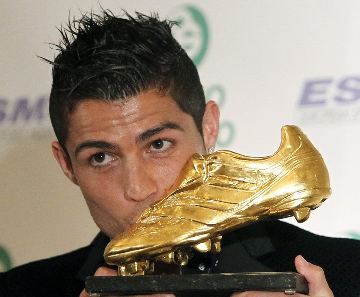 c罗9年在皇马的队友,c罗九年西甲十佳进球