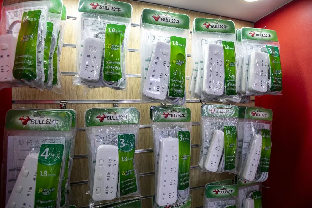 公牛插座为什么反垄断,反垄断带来了新一波外卖的重生