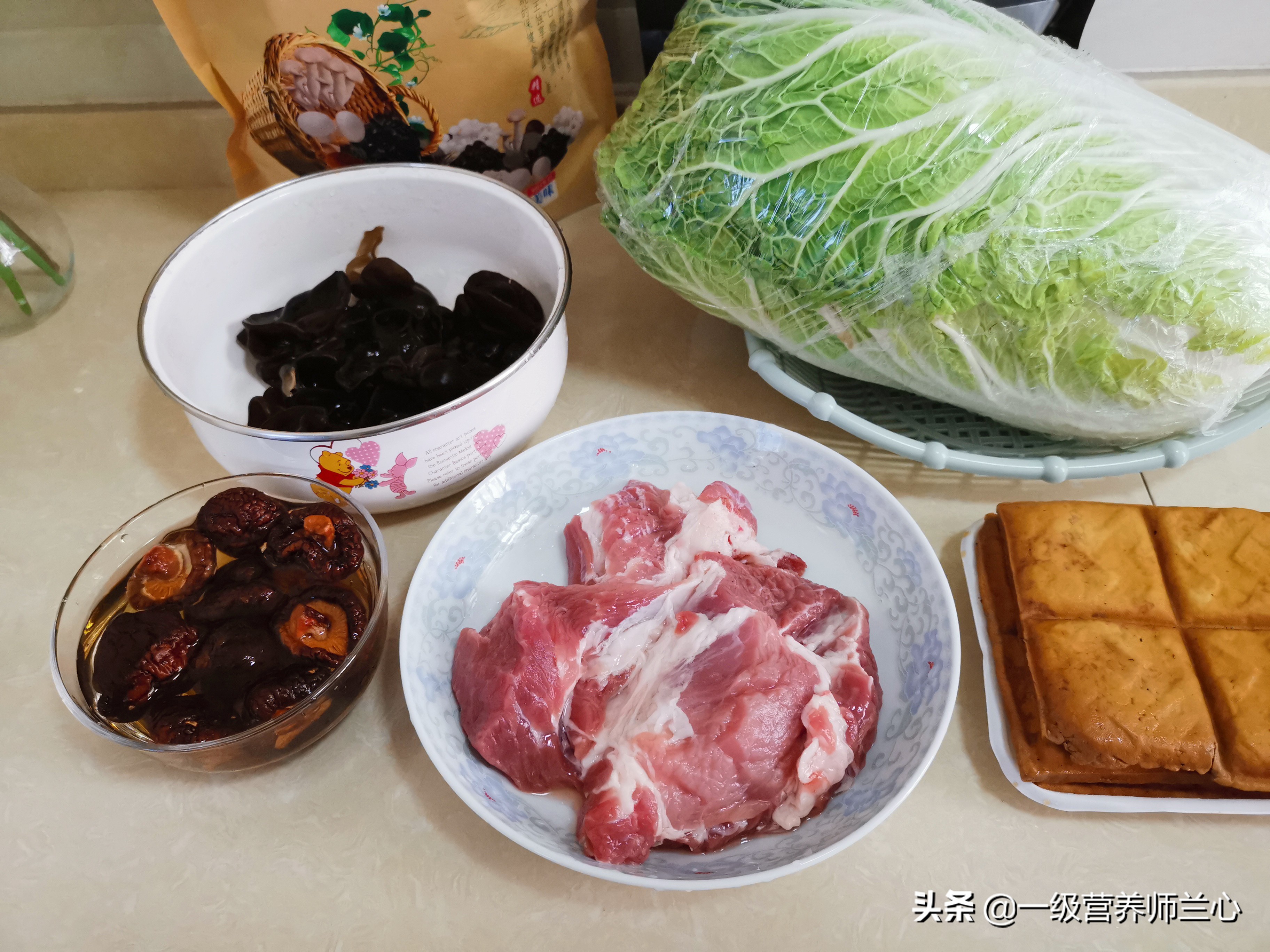 脾胃不好一日两餐食谱,脾胃虚炖什么汤养胃