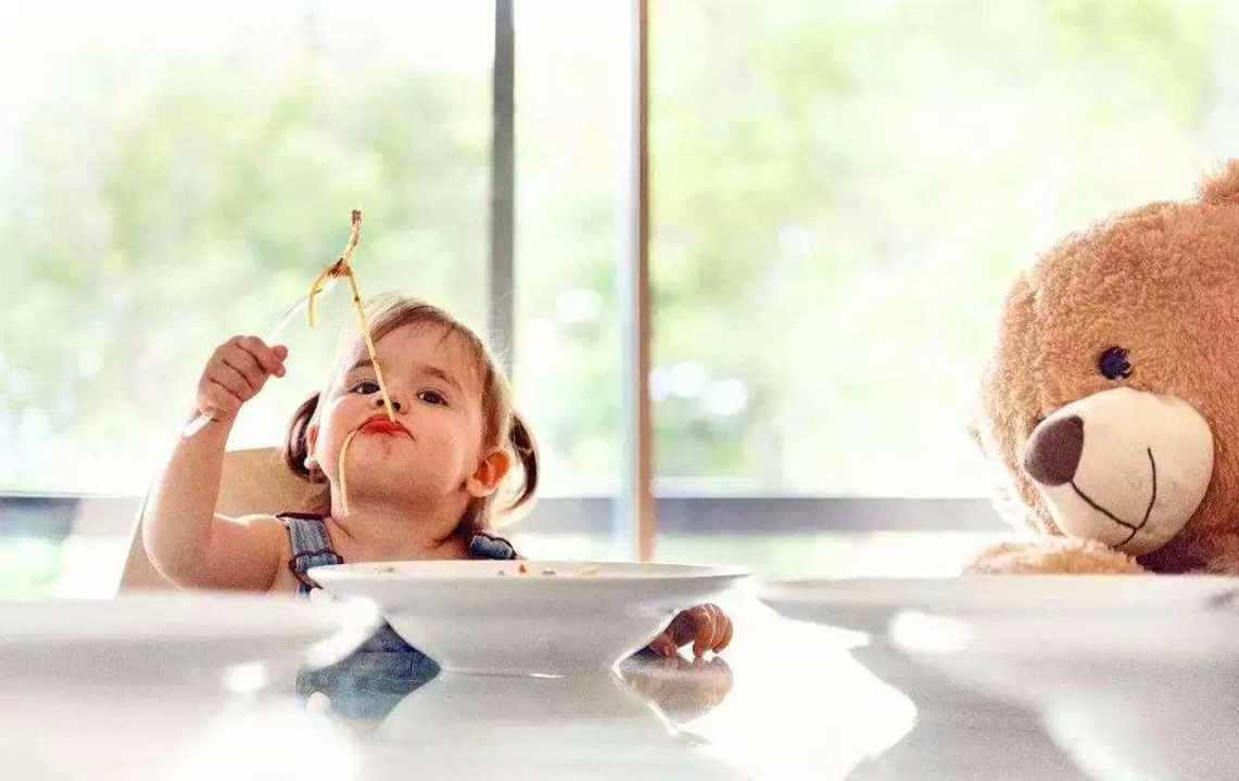 叛逆期男孩脾气犟暴躁怎么教育,宝宝2岁脾气很犟如何引导