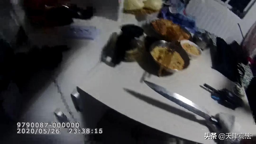 徒手夺刀是不是扯淡,徒手夺刀为什么那么多鲜血