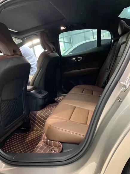 全新沃尔沃s60最新降价20万,体验沃尔沃Xc60T8