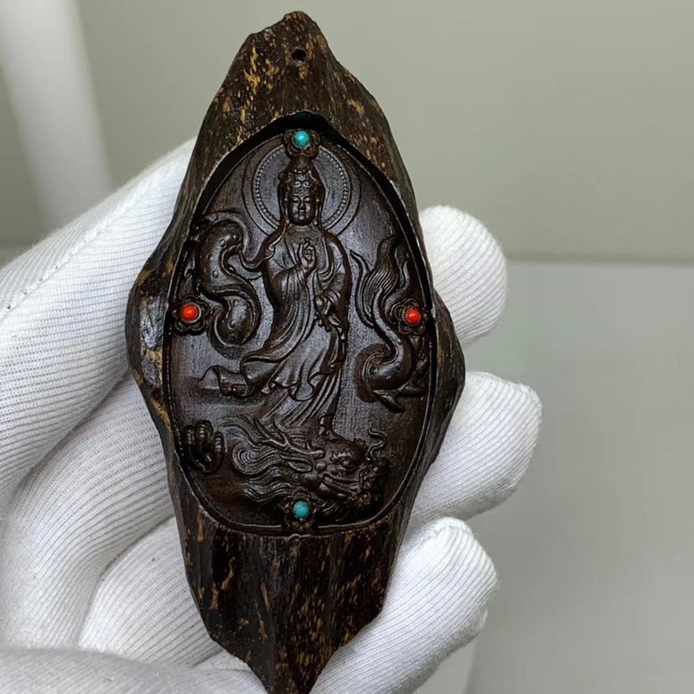 沉香为啥价格差那么多,沉香算是顶级文玩吗