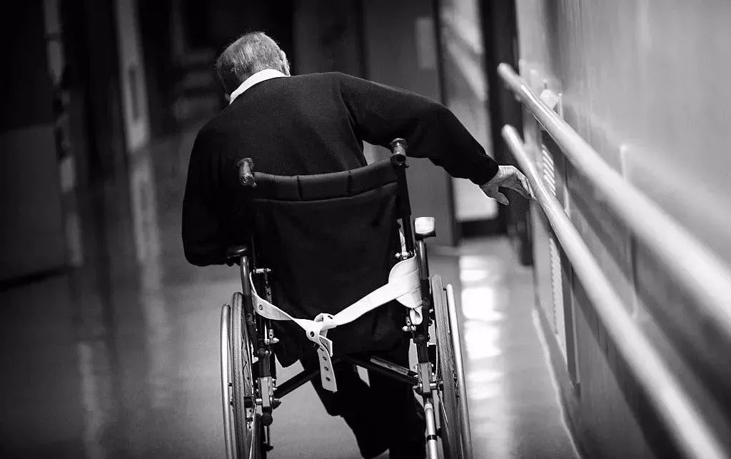 我于昨晚去世走时心如止水,我于昨晚去世走时心如寒冰