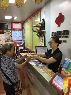 广东彩民幸运中47注一等奖,广东一彩民中双色球一等奖2017万