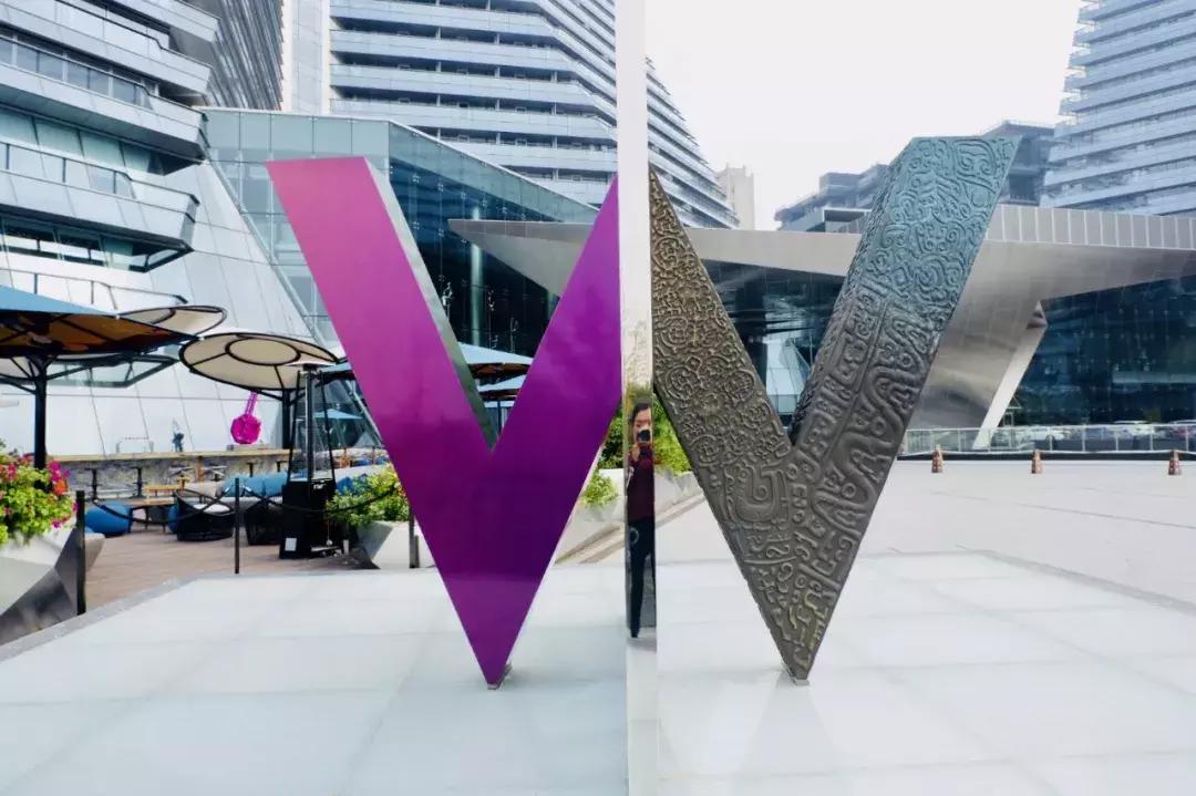 住过无数家W,却被新开业的西安W迷到愣神！原来真存在流光溢彩的梦