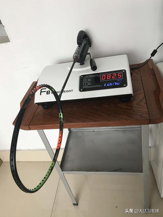 疾攻点杀，电光火石——川崎荣耀S6羽毛球拍测评