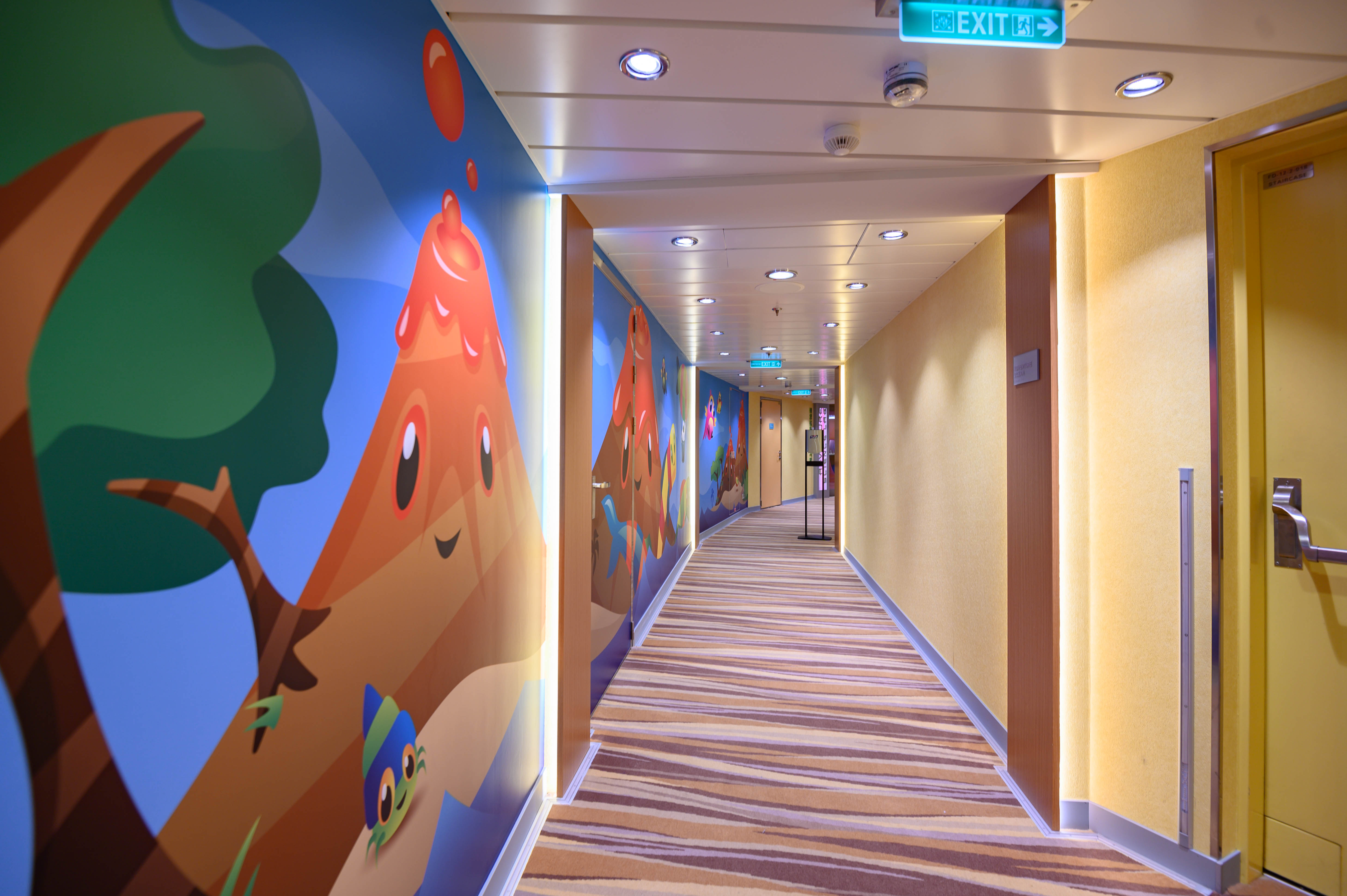 世界第一艘豪华邮轮,世界最大豪华邮轮首航