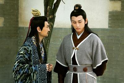 红楼梦中男性之间的关系,红楼梦男女关系为何如此不堪