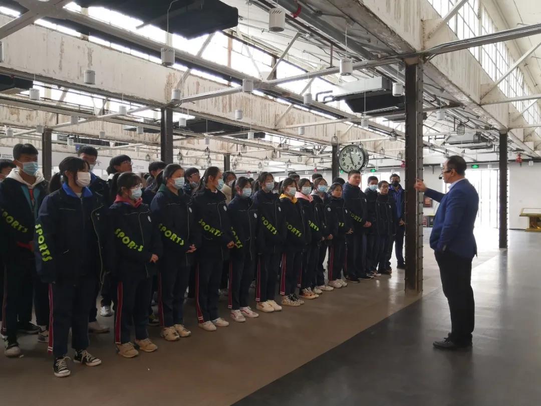 青岛青少年研学教育基地纺织谷,青岛纺织谷人工智能研学