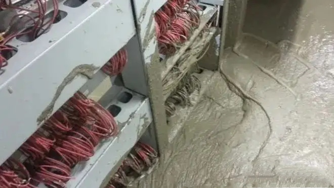 水泥加糖为什么会失去凝固作用,水泥加白糖可以暂缓凝固吗