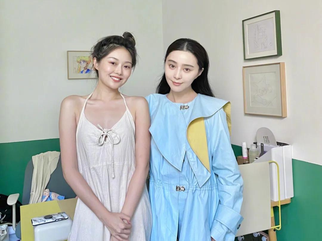 晚晚翻车后续,晚晚劳斯莱斯始末