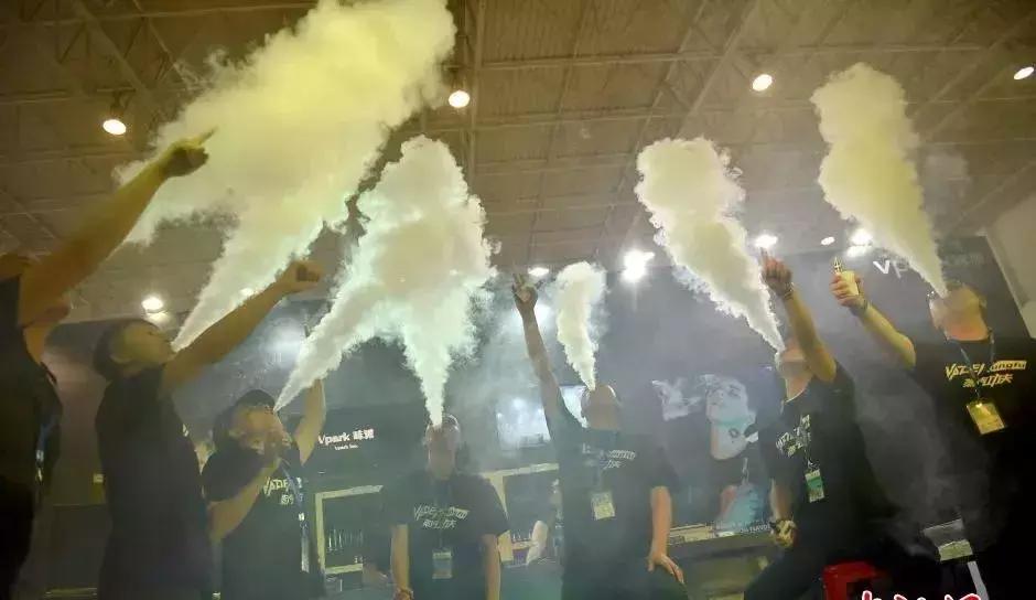 东莞人去香港要办理哪些证件,入境香港带哪些是违法的