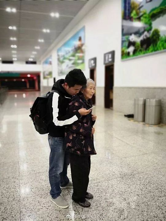 民警警告无效采取强制措施,警察给出罚单需要立即处理吗