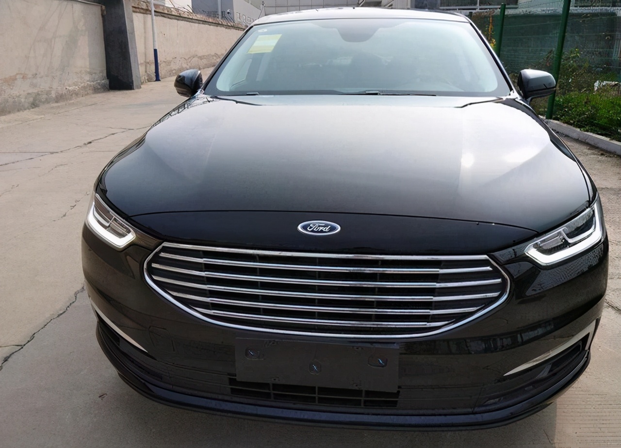 福特金牛座和别克君越到底谁好,别克君越和福特金牛座评测