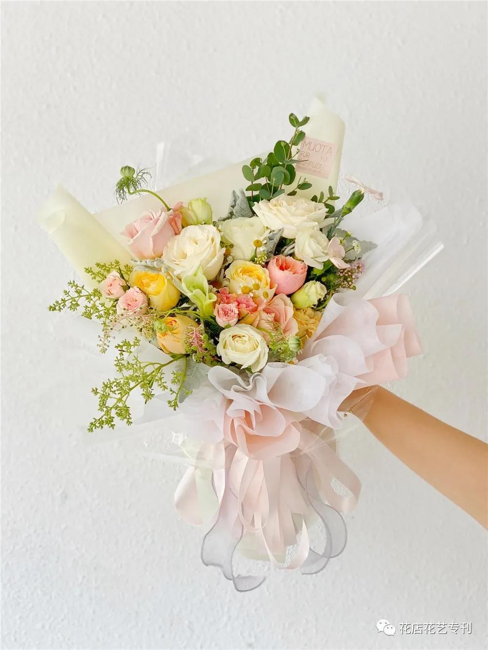 不到3年，她从全职辣妈变身为年营业额400万的花店老板