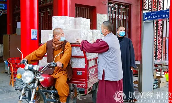 出家人并非超人,千寺万僧,都要直面“生病”这两个字