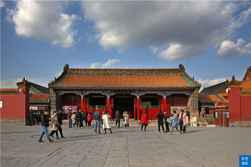 沈阳故宫是举世闻名的建筑物,中国仅存的两大宫殿沈阳故宫