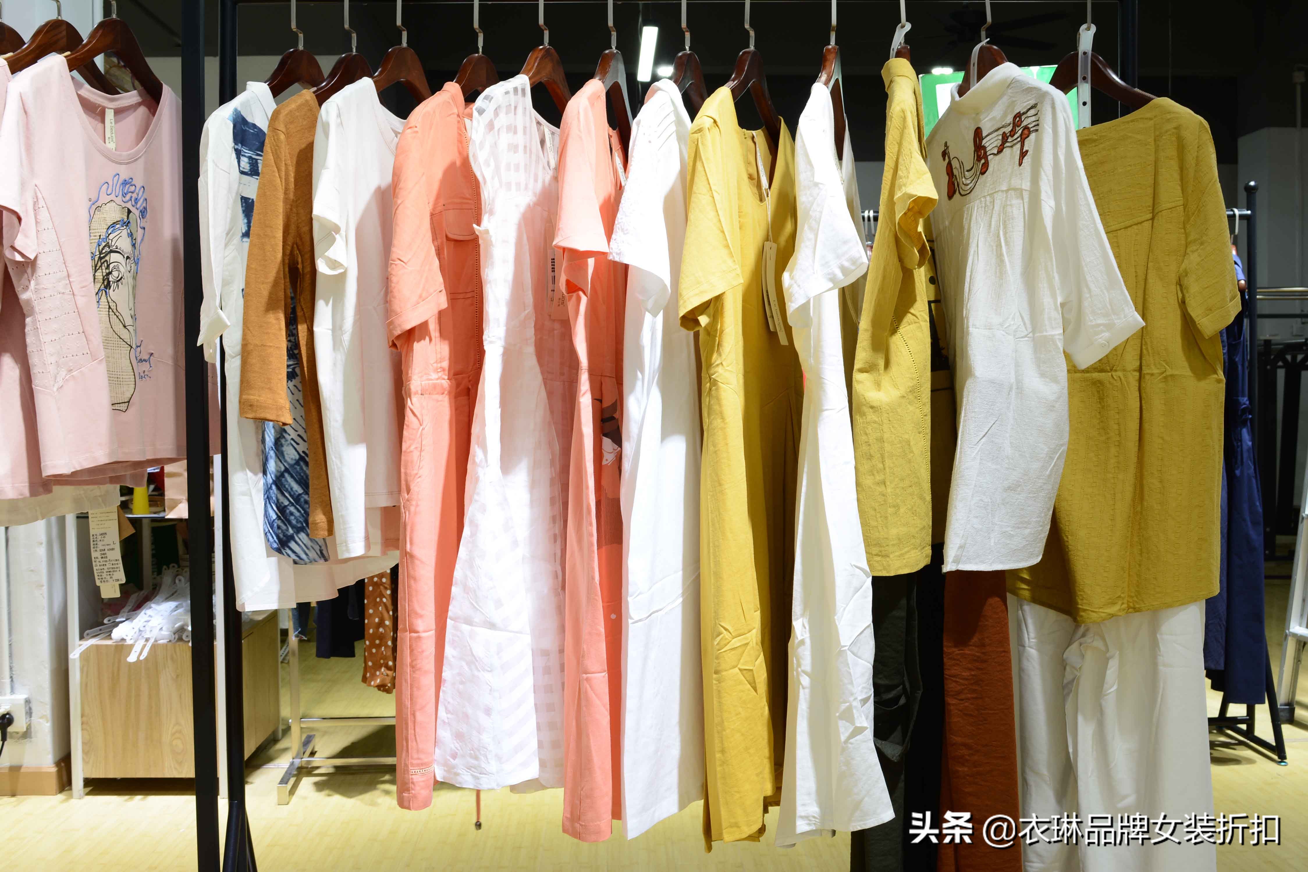 加盟折扣女装哪家好,乐山夏季品牌折扣女装连锁加盟