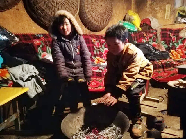 还记得惊动省长的“冰花男孩”吗？如今他怎样了？