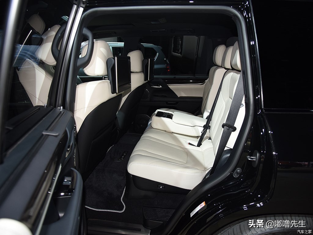 军绿色雷克萨斯lx570最顶配,雷克萨斯lx570坦克掉头沙漠