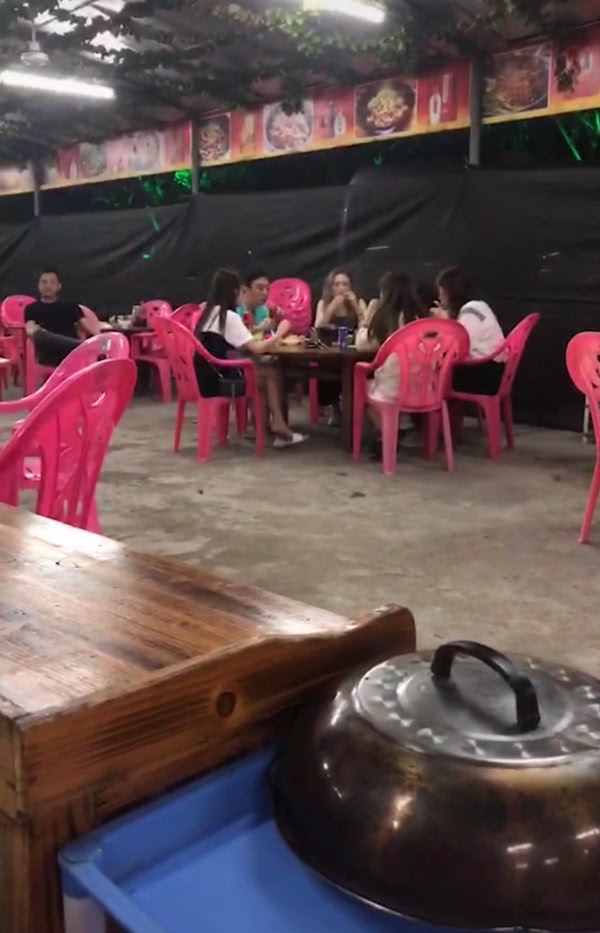 王思聪到三亚吃醉鹅美食,王思聪打卡的三亚醉鹅