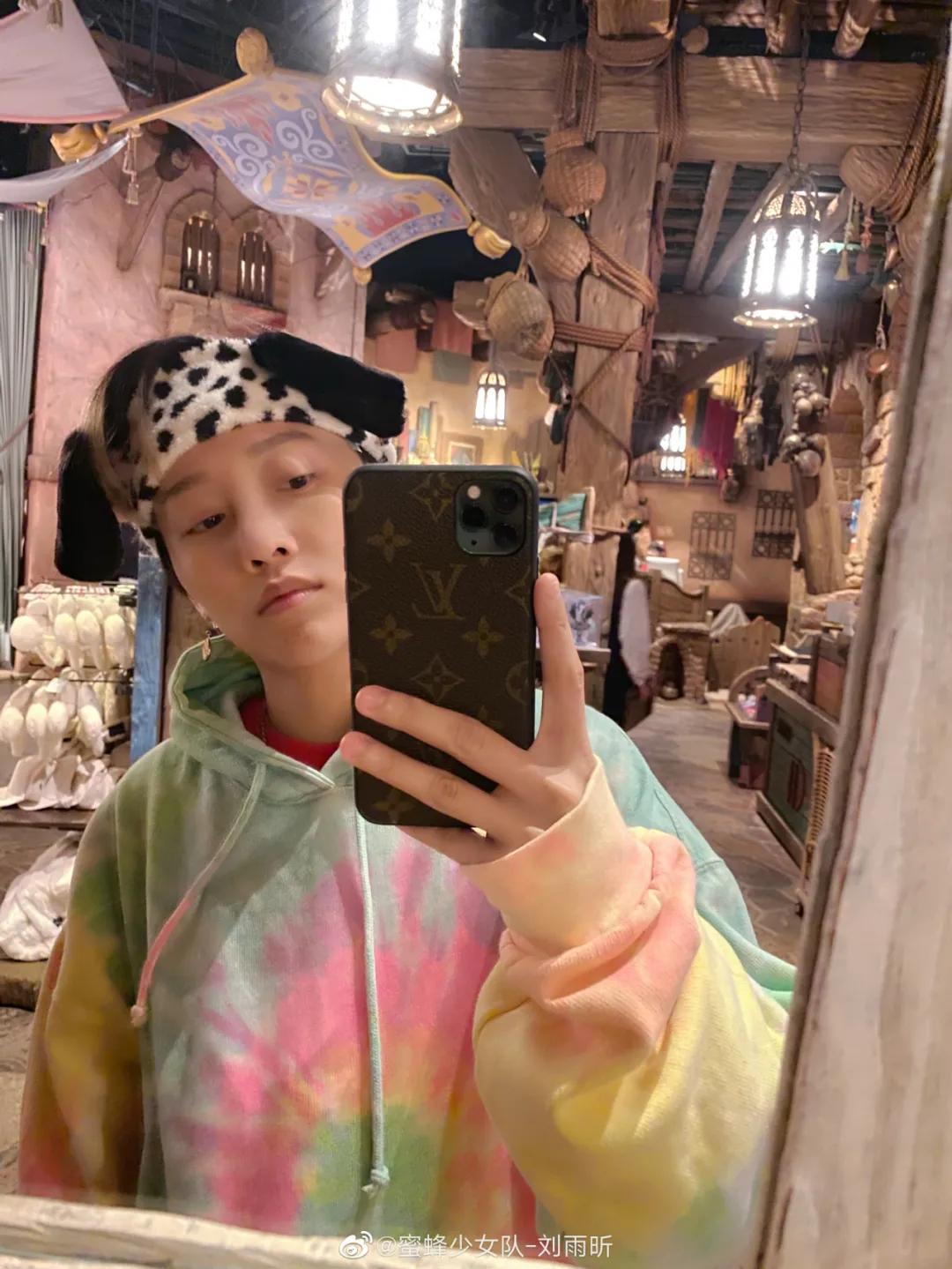 别的不说，《青你2》的*服私**是真的可！