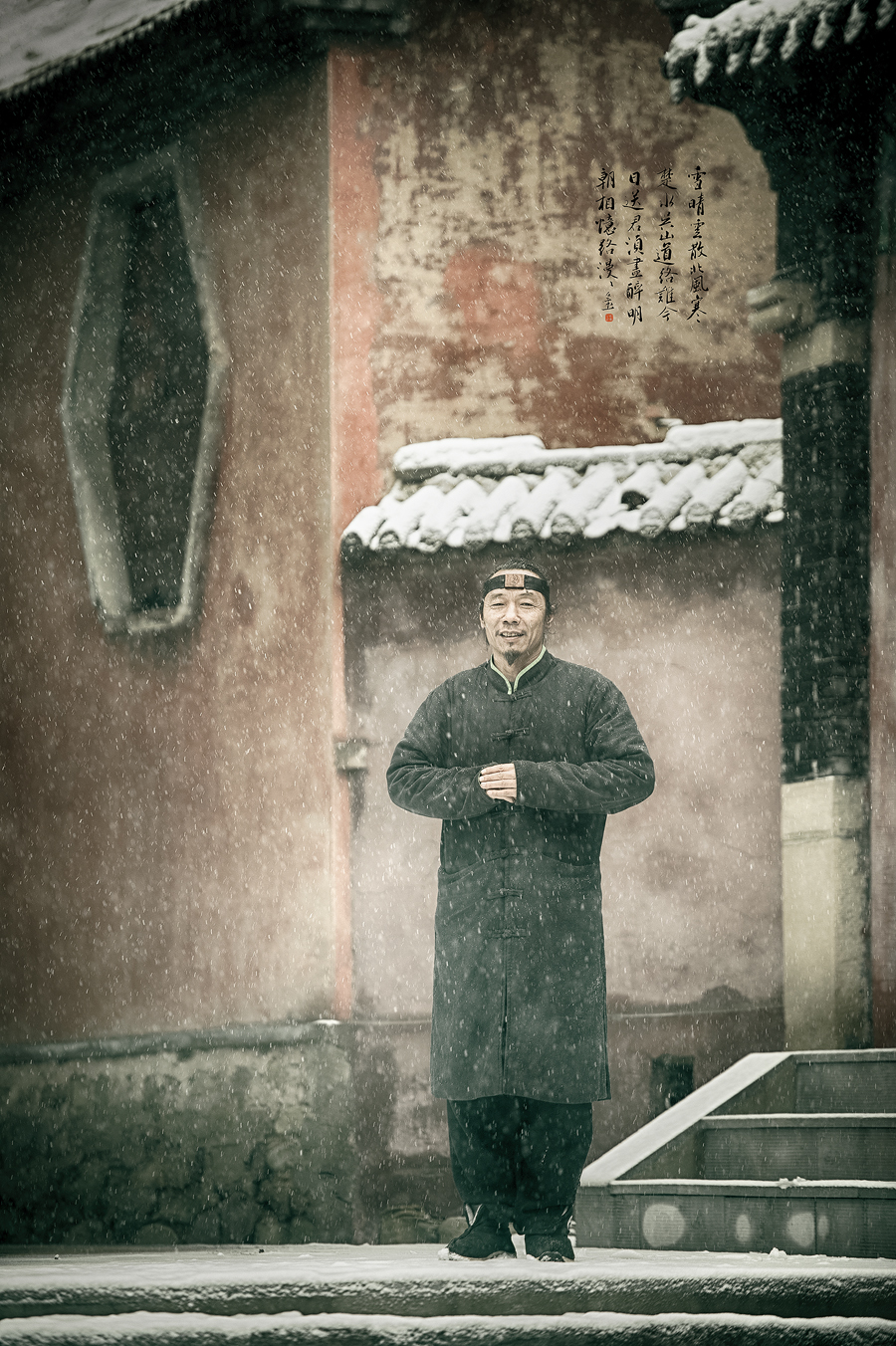 雪中楼阁诗句,雪中真武殿