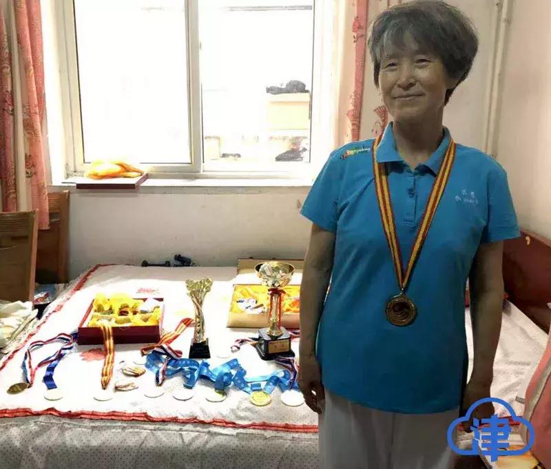 津云关注八一建军节,津云一束鲜花献英烈