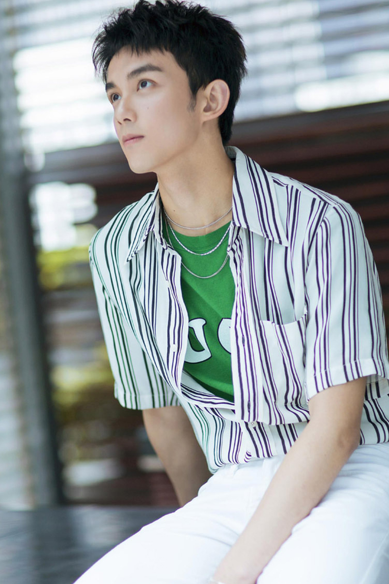 160矮个子男生穿衣搭配图夏天,黑瘦男生夏天穿衣搭配