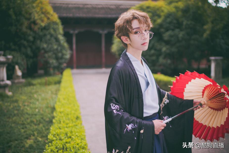 看国风来酷狗！流浪的蛙蛙等人气国风歌手入驻，直播开启宠粉模式