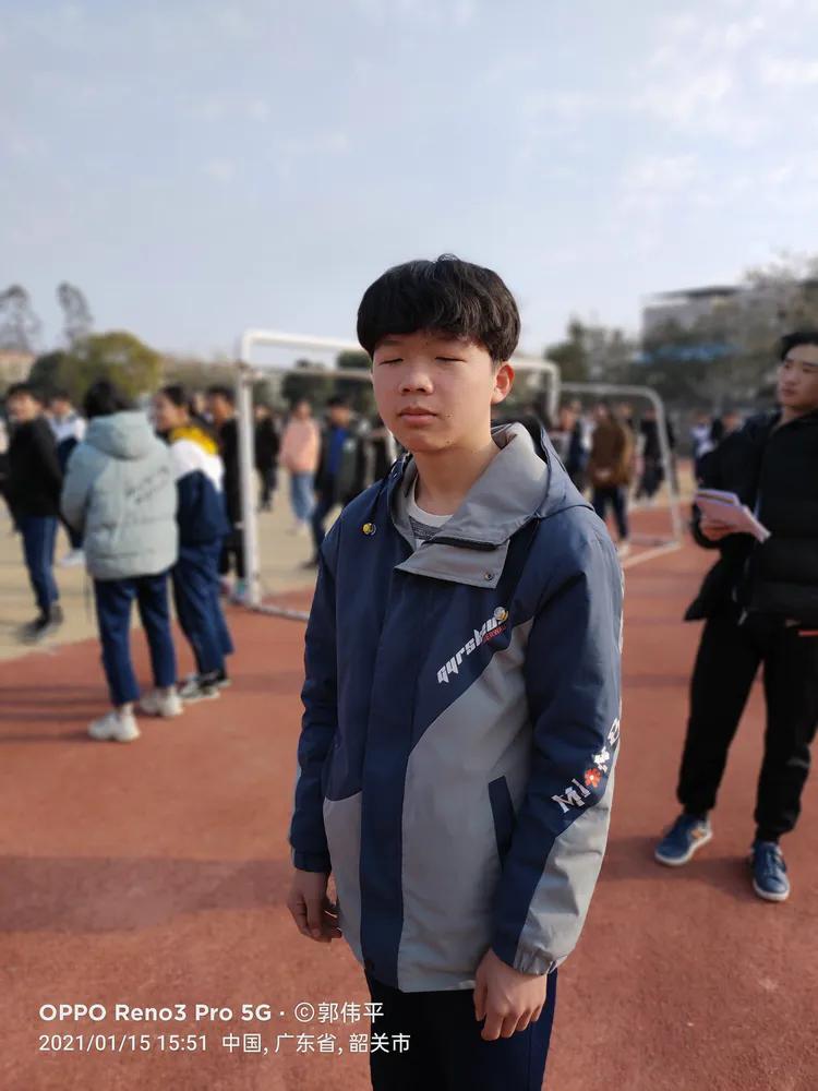 九三班成绩表,中二班新生评语