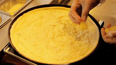 东城万达今天营业吗,万达排队店