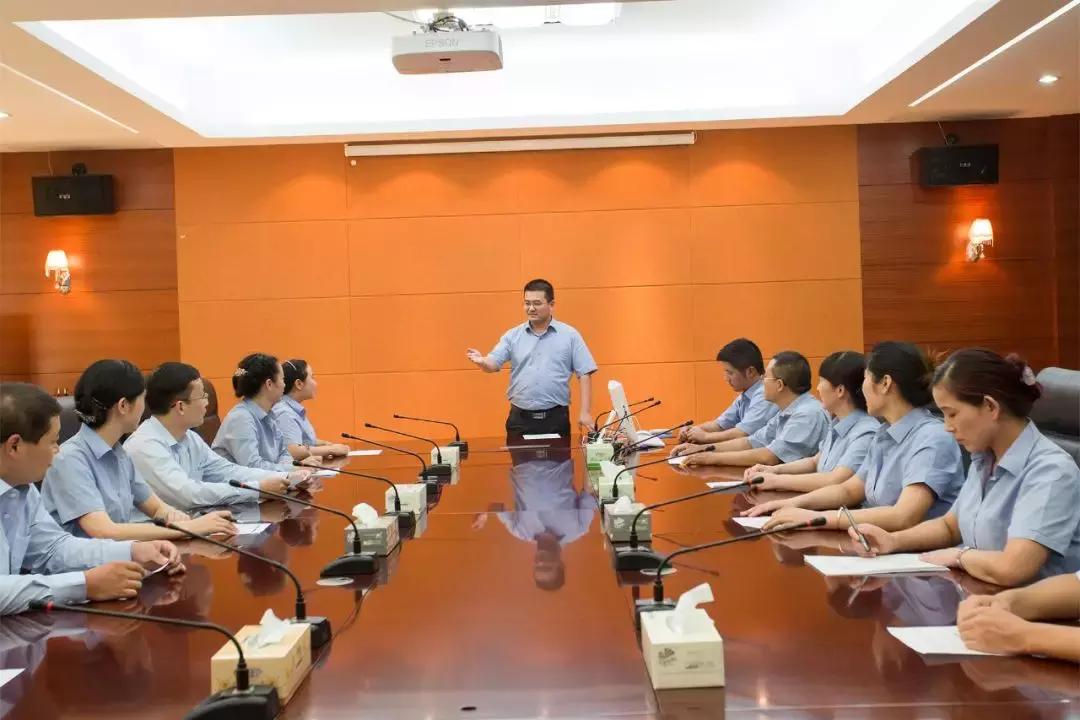 如何用ps做ppt模板,学会ps和ppt可以做什么工作