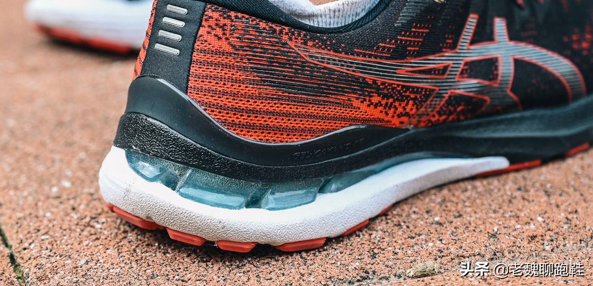 耐克与亚瑟士跑鞋对比,穿了好多年的耐克鞋
