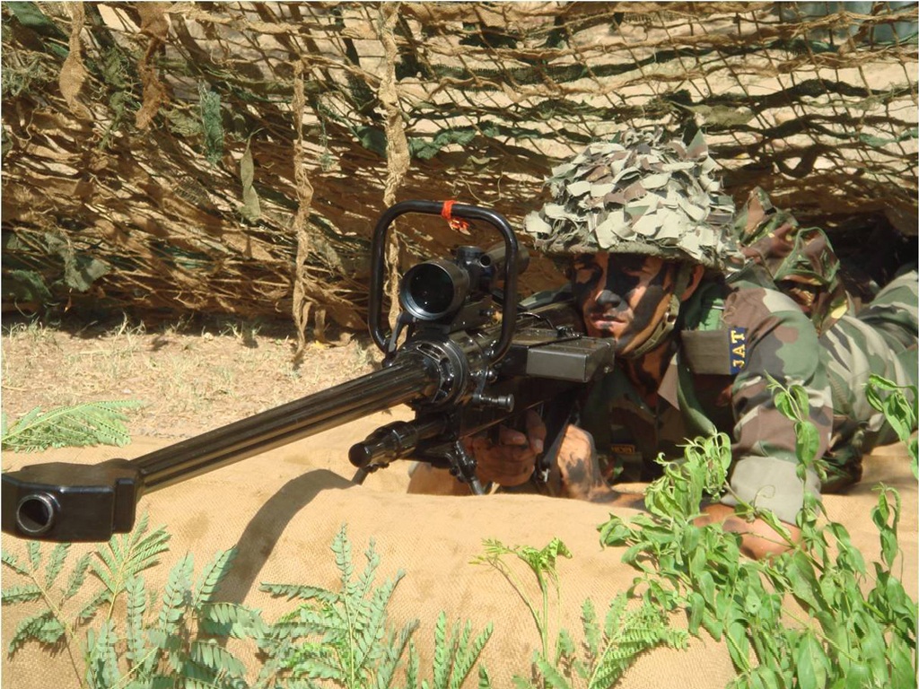 南非20mm口径狙击步枪,南非r3突击步枪