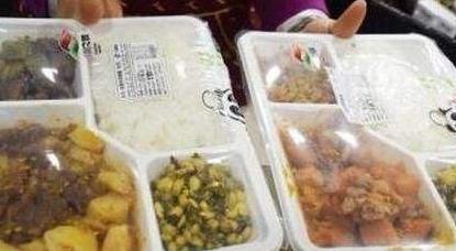 高铁上的盒饭为什么这么难吃,高铁上的盒饭为什么那么贵